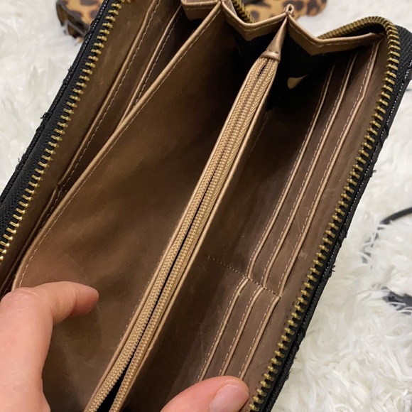 Wallet - Picture 2 of 4
